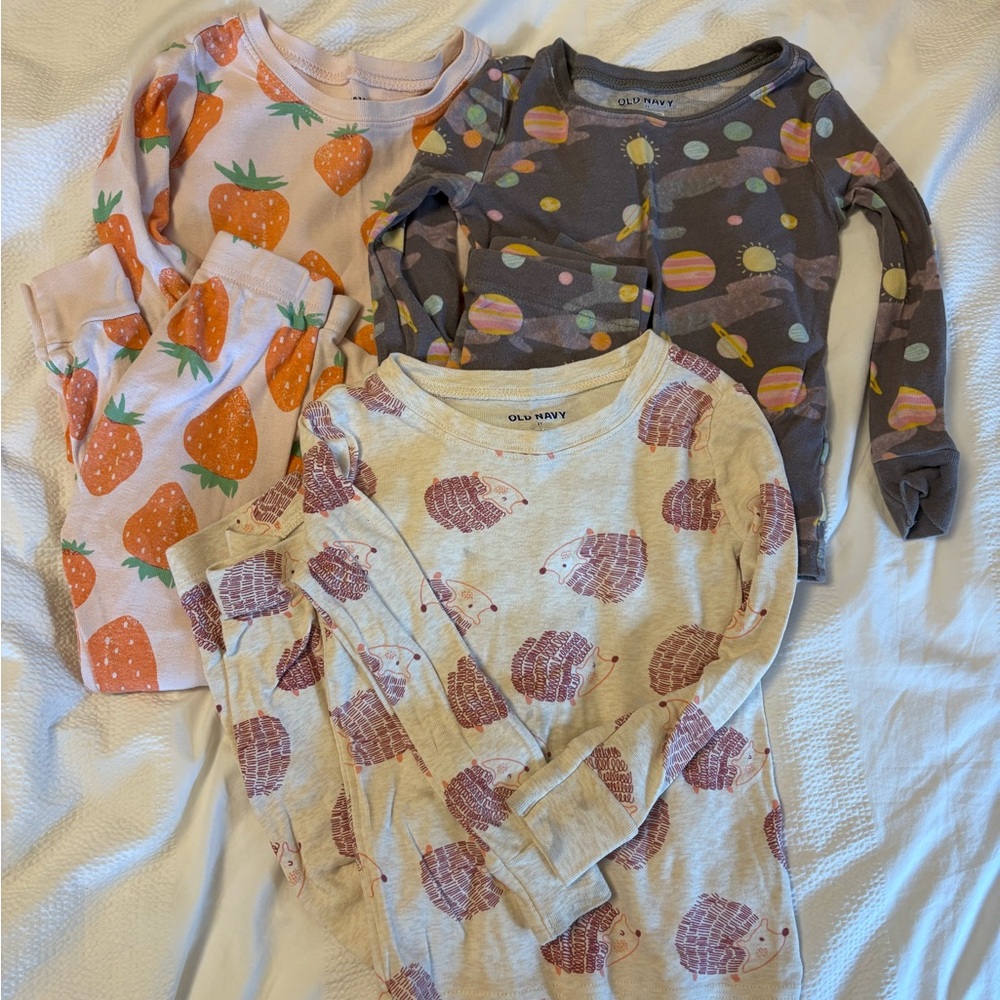 Old Navy 3T PJ bundle